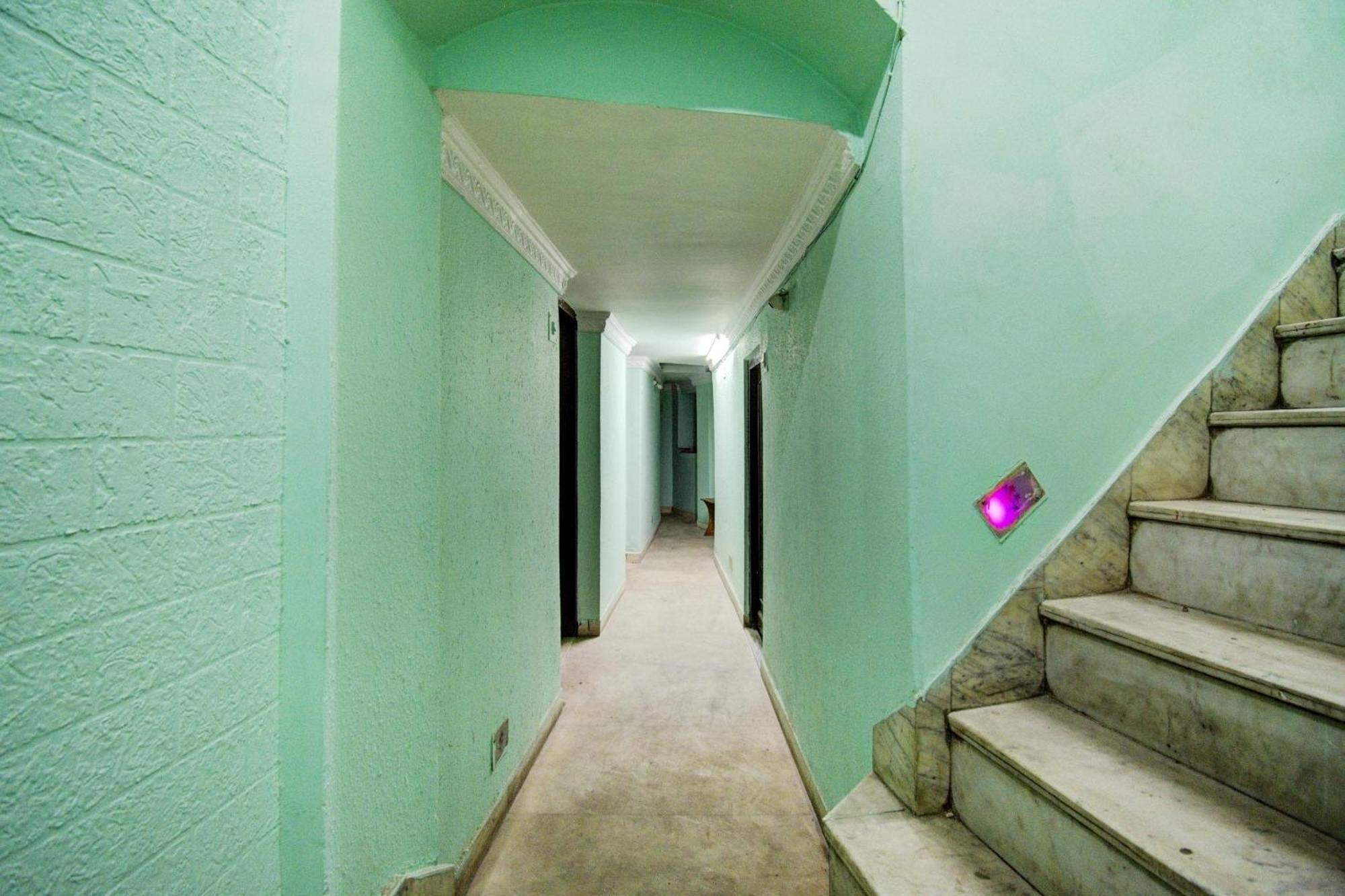 Spot On Dear Hotel Bara Bazar Exterior photo