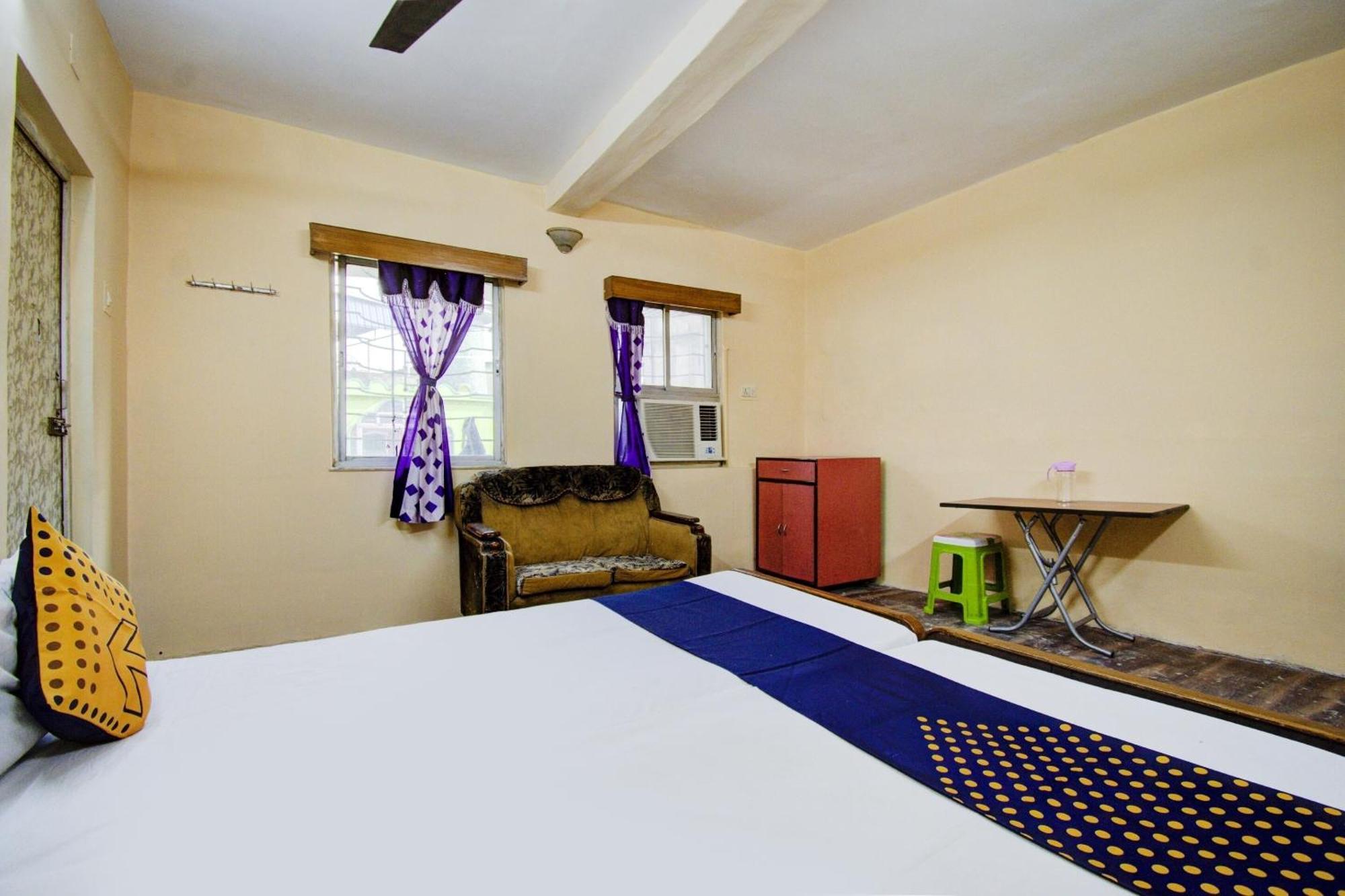 Spot On Dear Hotel Bara Bazar Exterior photo
